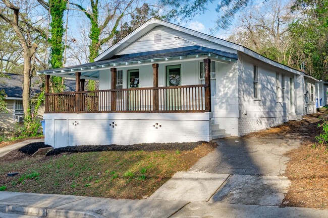 Building Photo - Cozy Home in Columbia's Downtown Core - Un...