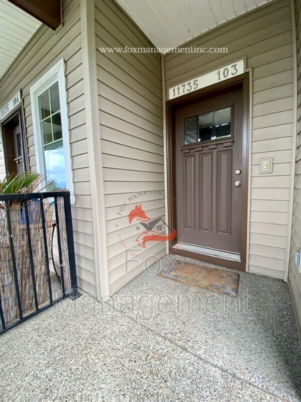 Building Photo - 11735 NW Holly Springs Ln