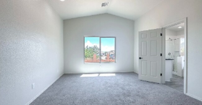 Foto del edificio - Modern Benson Home For Rent