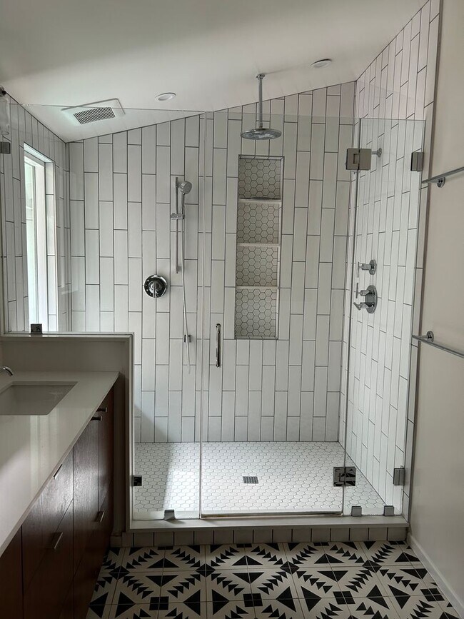 Foto del edificio - Rossmoor Home for rent. 3 bedrooms 2 baths.