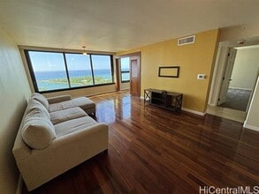 Building Photo - 1600 Ala Moana Blvd