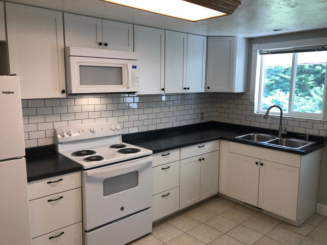 649 W 3600 S, Bountiful, UT 84010 Townhome Rentals in Bountiful UT