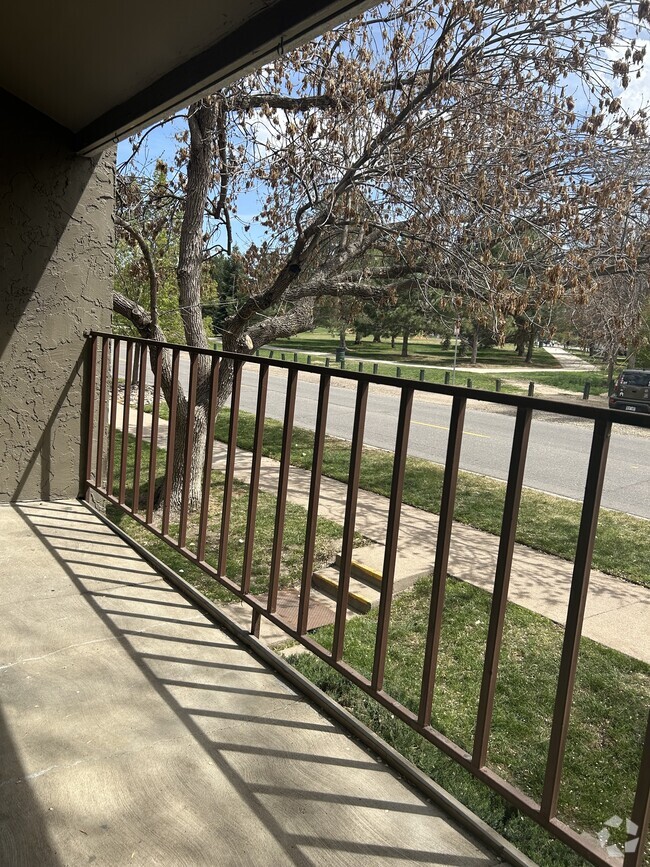 Building Photo - 5300 E Cherry Creek South Dr