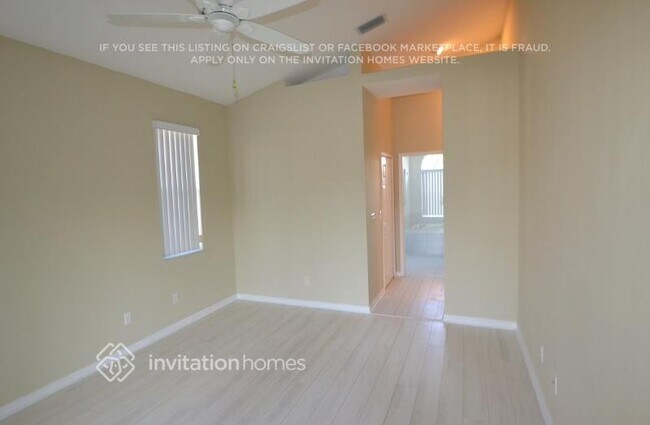 Foto del edificio - 389 Wood Bridge Ave