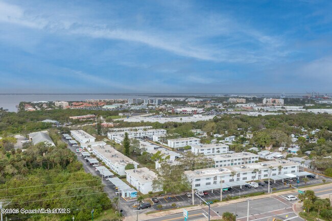 Foto del edificio - 8401 N Atlantic Ave