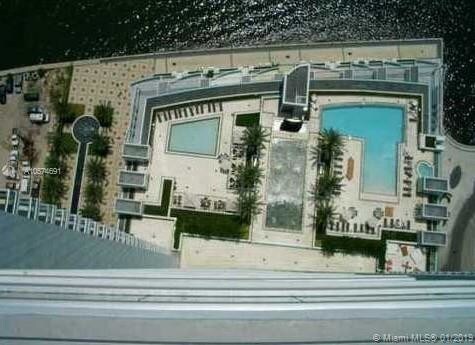 Building Photo - 1331 Brickell Bay Dr