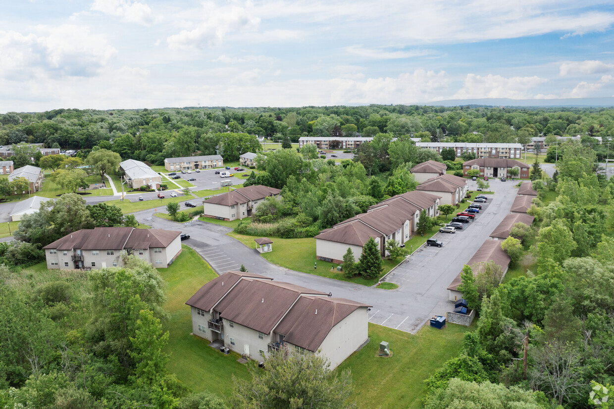 Primary Photo - Willowbrook Terrace Apartments