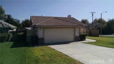 Building Photo - 911 W Hill Dr