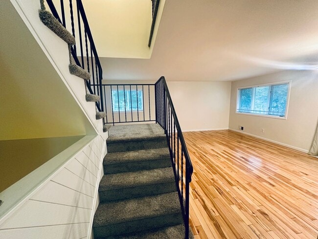 Foto del edificio - Beautiful 3-Bedroom Single Family Home wit...