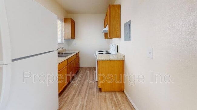 Building Photo - 715 Mary St