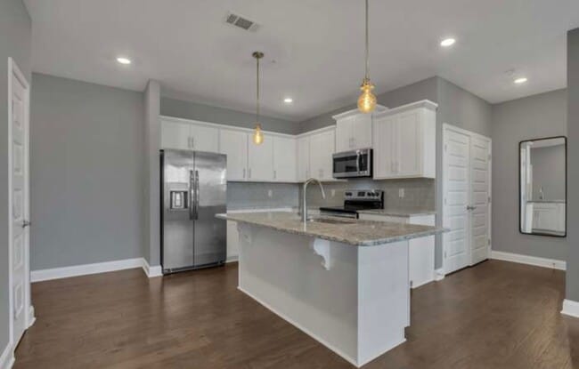 Building Photo - 1000 Vintage Green Ln