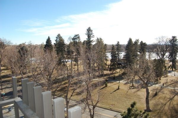 Building Photo - 450 S Marion Pkwy