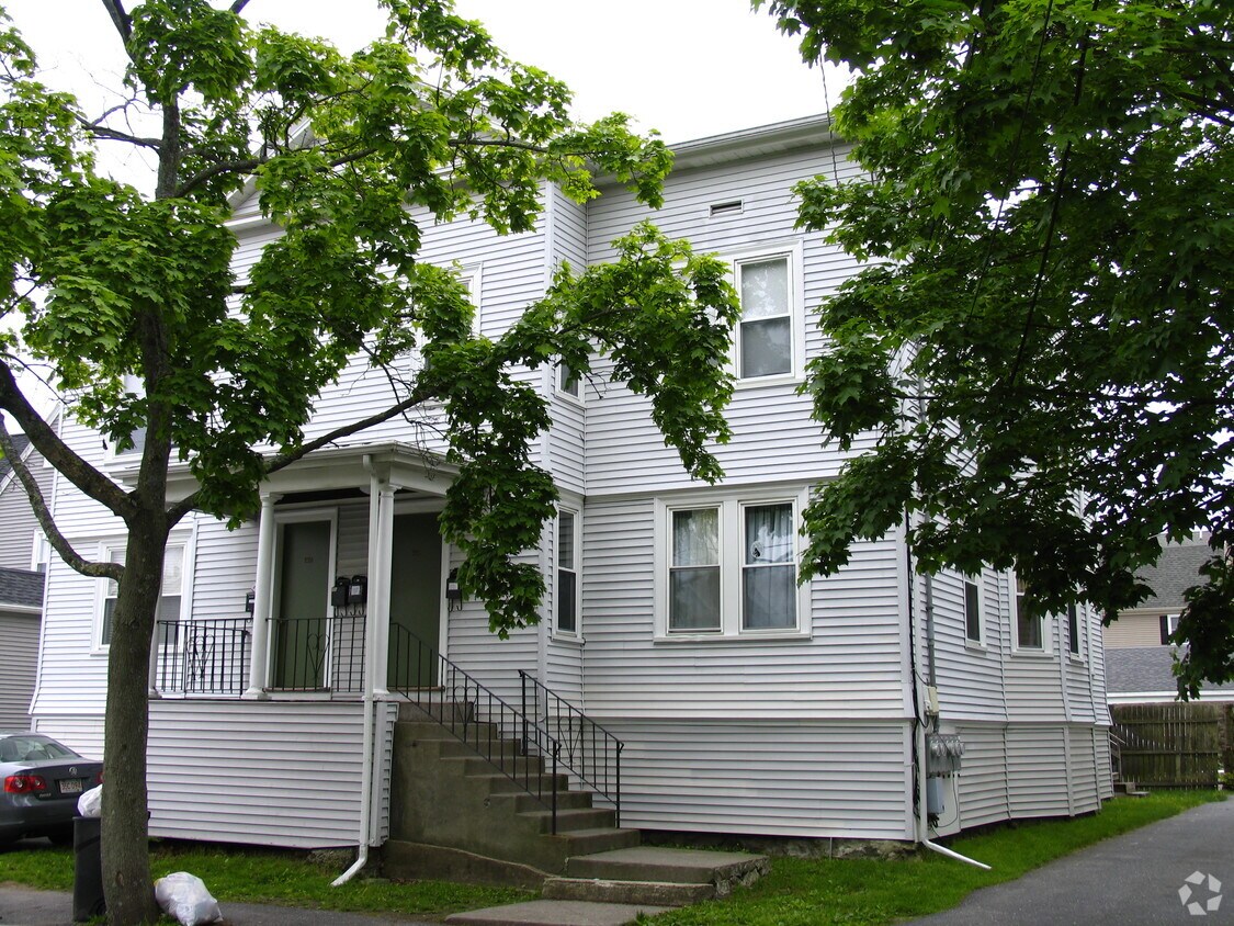 Foto del edificio - 221 Brown St