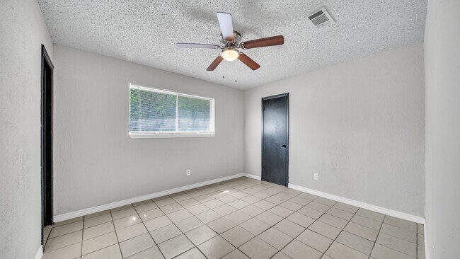Foto del edificio - 10902 Jutland Rd