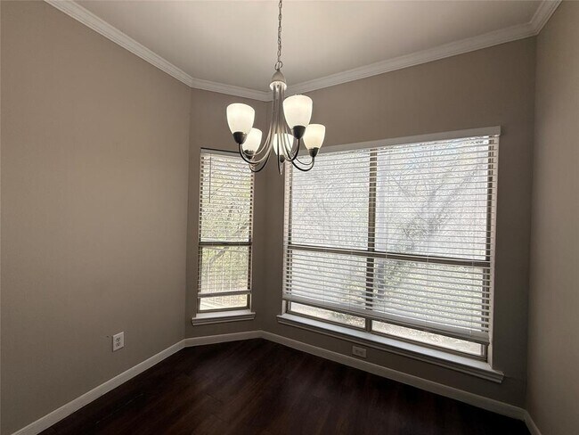 Foto del edificio - 6000 Shepherd Mountain Cove