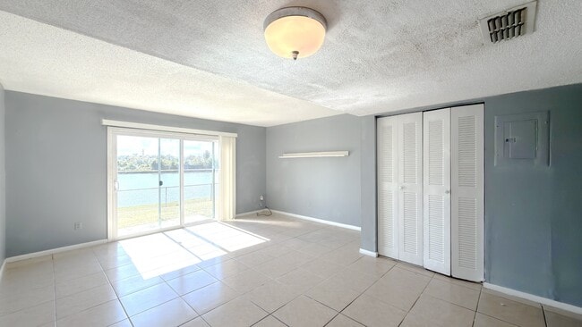 Photo - 12348 Fox Hound Ct Townhome