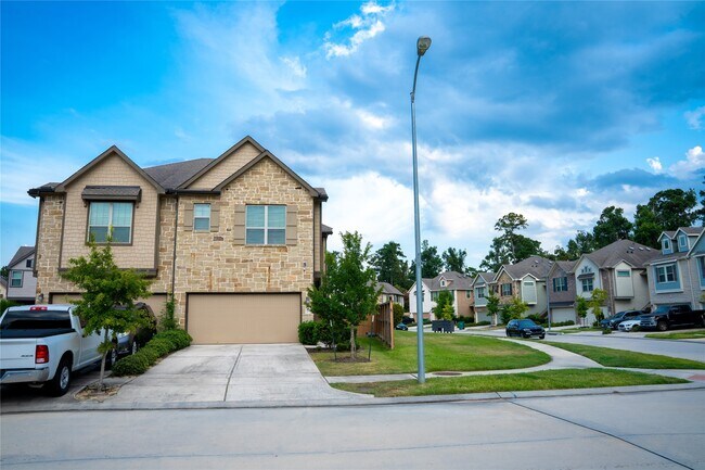 Foto del edificio - 4306 Foggy Creek Ln
