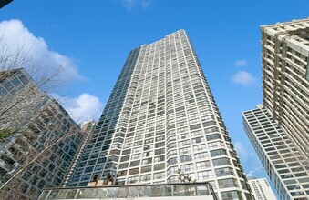 Building Photo - 405 N Wabash Ave