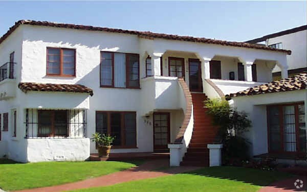 Building Photo - Casa De Anza