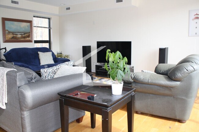 Foto del edificio - Comfortable Luxury Apartment with Stunning...