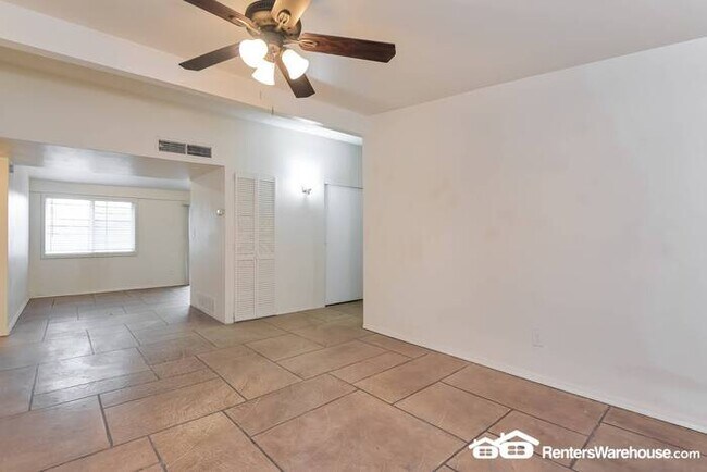 Building Photo - For Rent Newly Remodeled 974 W Hawaii Dr T...