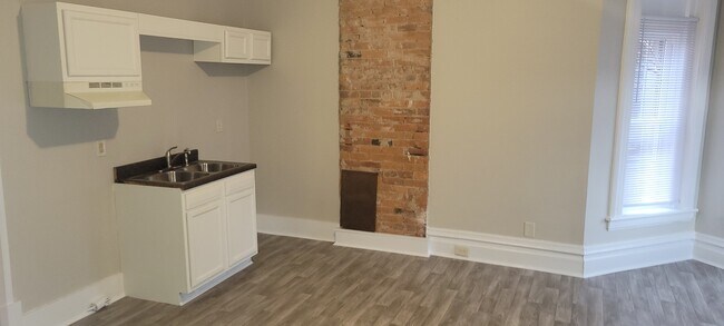 Foto del edificio - 322 Campbell St