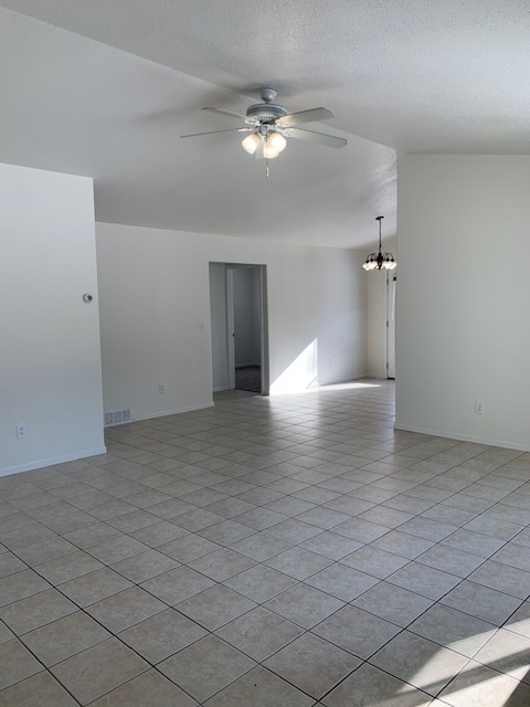 Building Photo - 730 Hidden Trail Ct SW