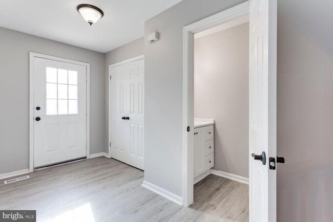 Building Photo - 304 Crescendo Way