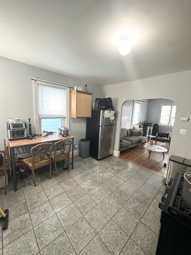 17 Suffolk St Unit 2, Chelsea, MA 02150 Condo for Rent in Chelsea, MA