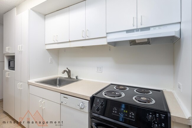 Photo - 225 Lili?uokalani Ave (Honolulu, HI) Townhome