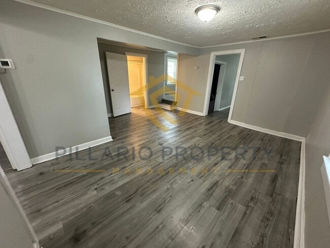 Building Photo - Welcome to this stunning, 3-bedroom, 1-bat...