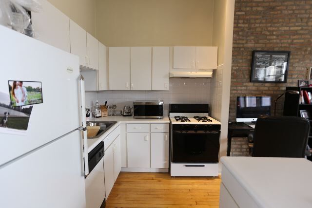 Building Photo - 3017 N Lincoln Ave