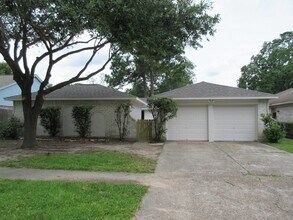 Building Photo - 23207 Pine Post Ln