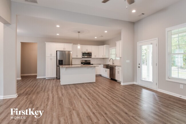 Building Photo - 20 Somersby Dr