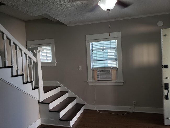 Building Photo - 239 Ximeno Ave