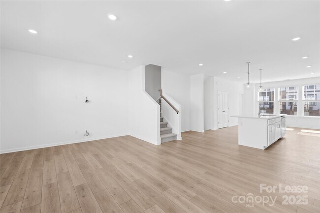 Foto del edificio - 3236 Stelfox St