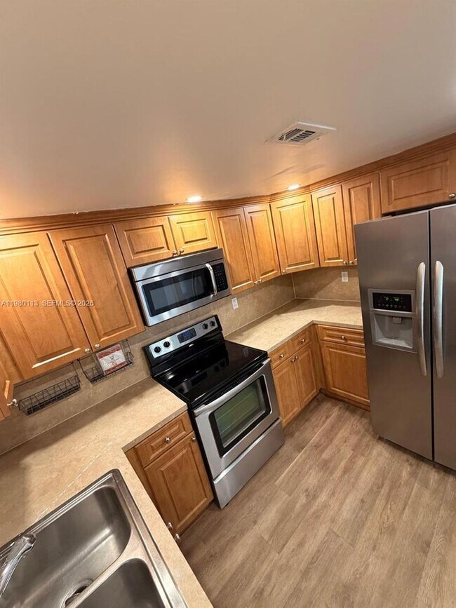 Foto del edificio - 7101 SW 113th Ct
