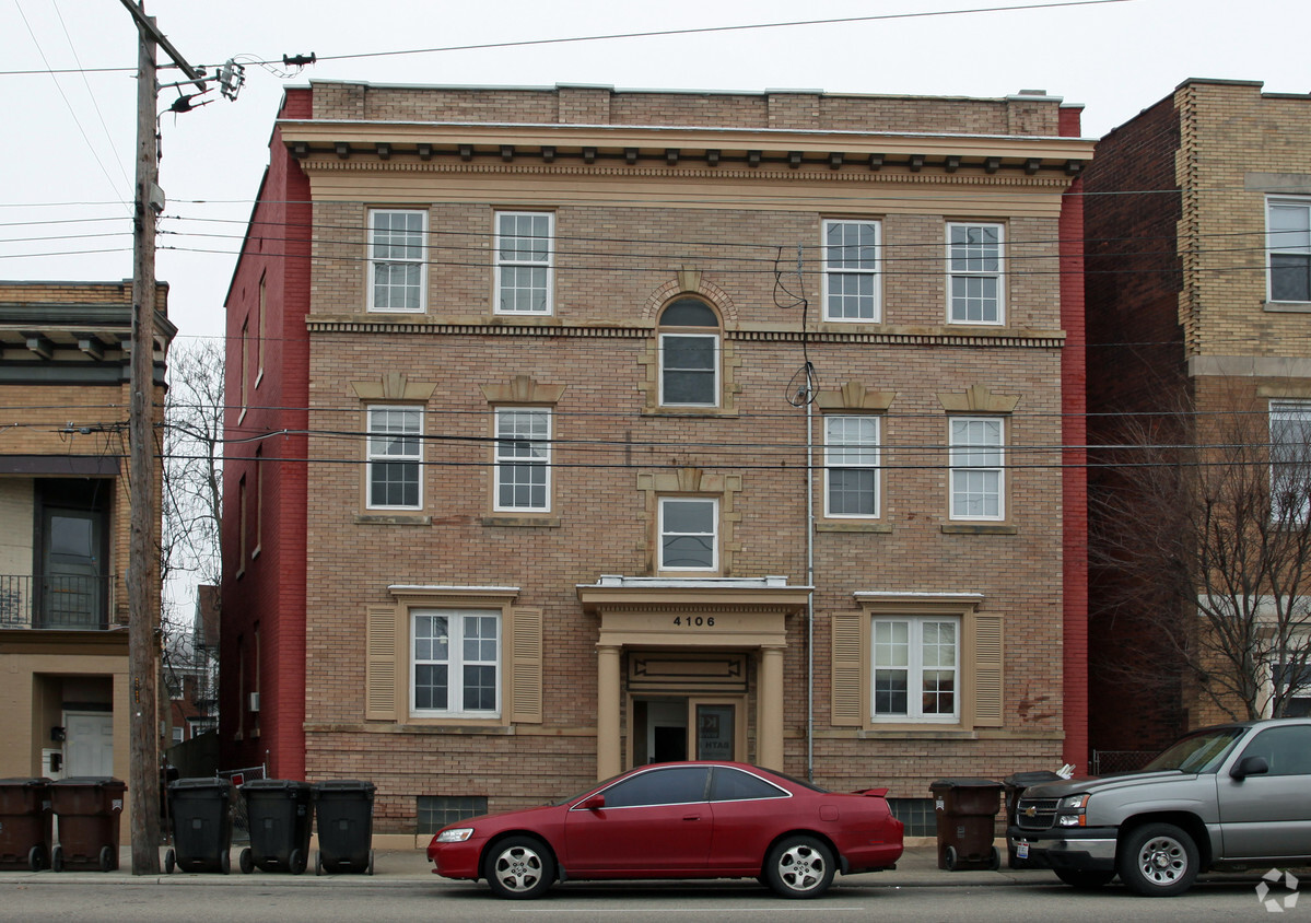 Primary Photo - 4106 Montgomery Rd