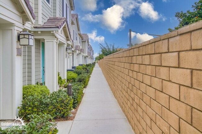 Foto del edificio - Stunning 3Bdm 2.5Ba Home in the Heart of I...