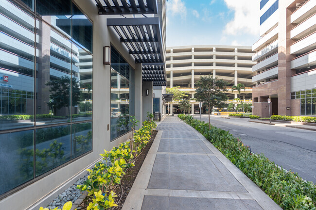 Building Photo - The Central Ala Moana