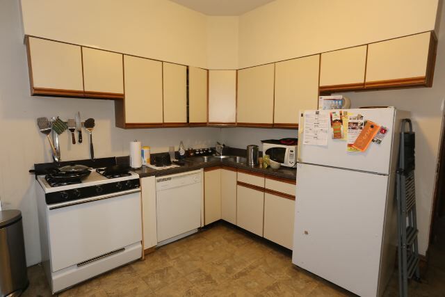 Foto del edificio - 1358 W Barry Ave