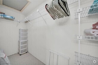 Building Photo - 5625 Trailwinds Dr