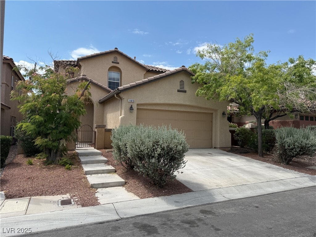 Primary Photo - 11613 Villa Malaparte Ave