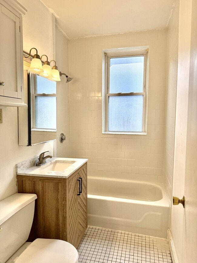 Building Photo - 1415 Commonwealth Ave