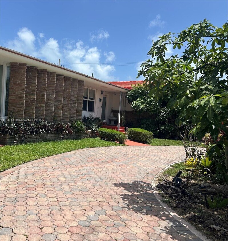 Foto principal - 501 90th St
