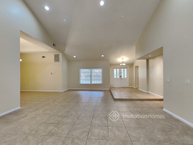 Building Photo - 5111 NW 81st Terrace