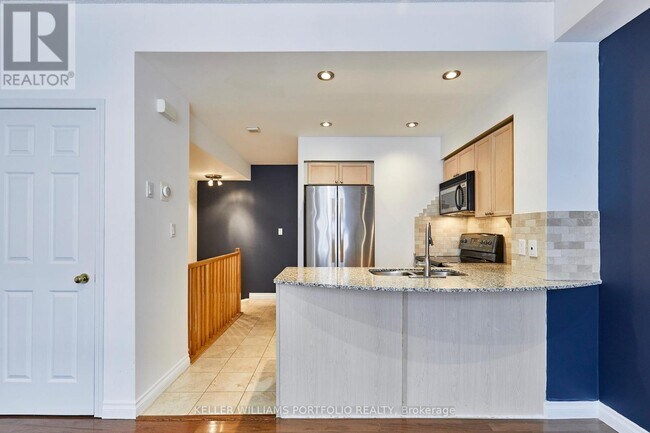 Photo du bâtiment - 32 Stadium Rd