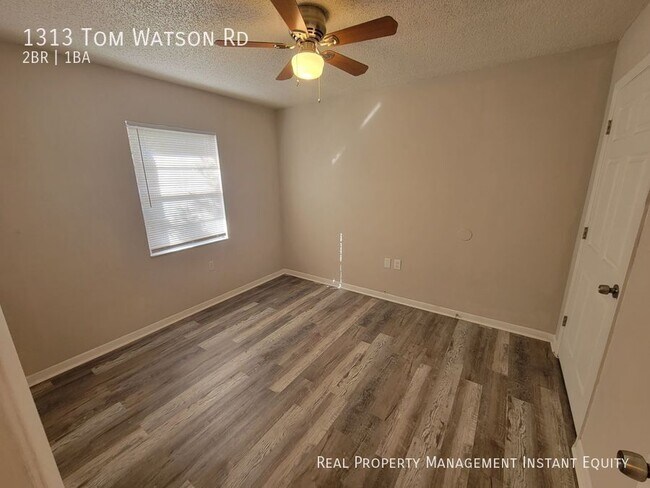 Building Photo - 1313 Tom Watson Rd