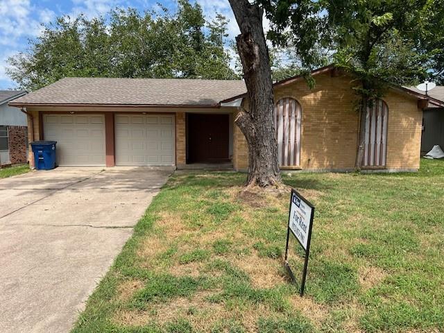 Building Photo - 806 Phillips Dr