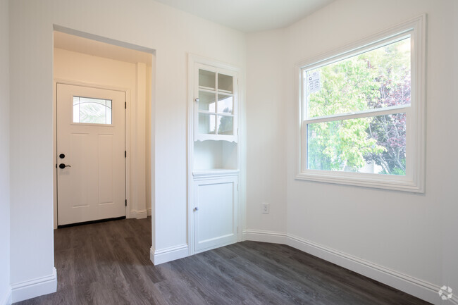 2 Bedroom Cottage - Oakland Heights - Senior Apartments